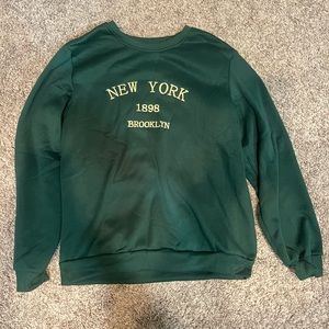Green crewneck